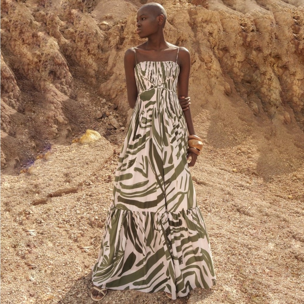 Andres Otalora Kalal Gown / Size 4 / NWT